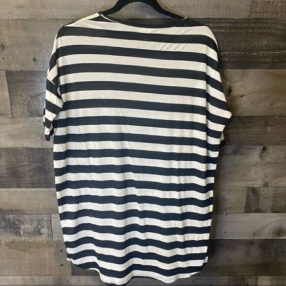 Lularoe black and white XS top - Picture 5 of 6